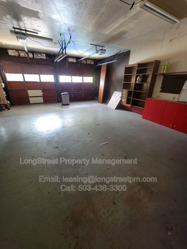 Building Photo - 14625 NE Knott Ct