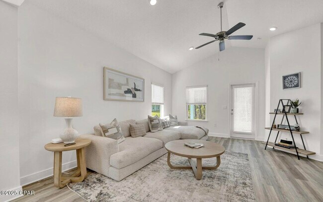 Building Photo - 118 Butler Cv
