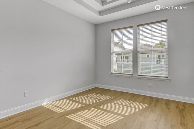 Building Photo - Amelia Island Coastal Charmer!