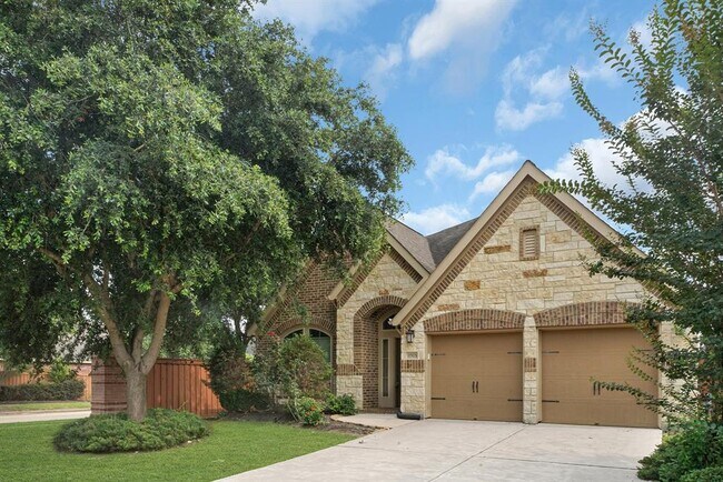 Building Photo - 17503 Woodfalls Ln