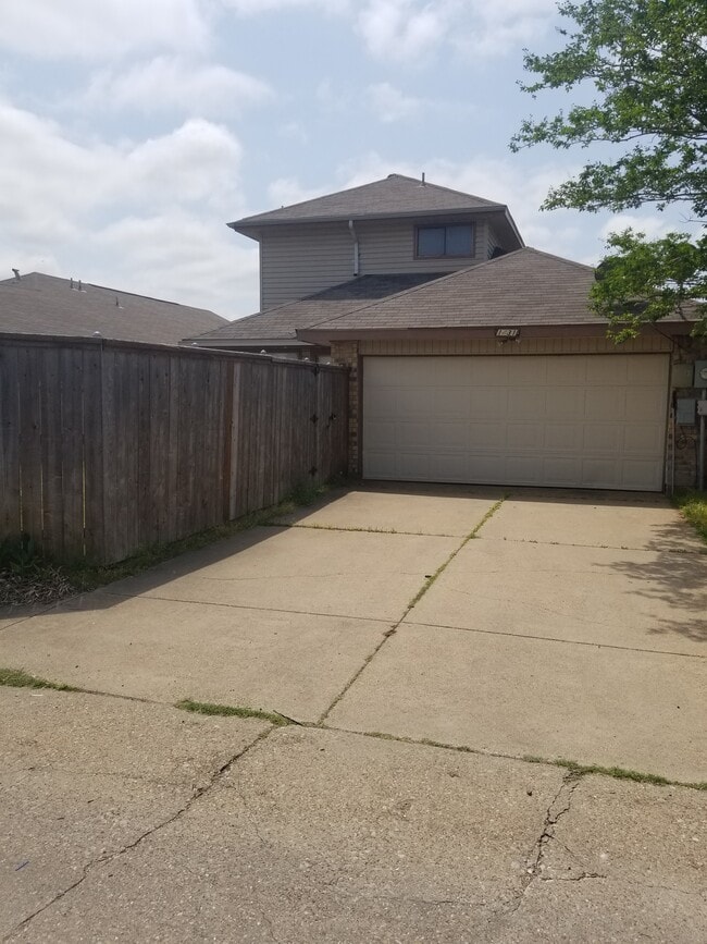 Building Photo - 1431 Windmill Ln