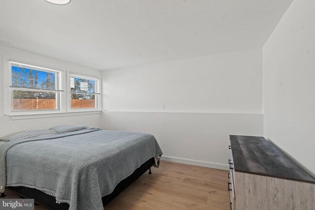 Building Photo - 209 Front St