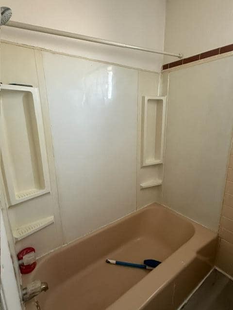 Building Photo - 1020 S Rock Island Ave