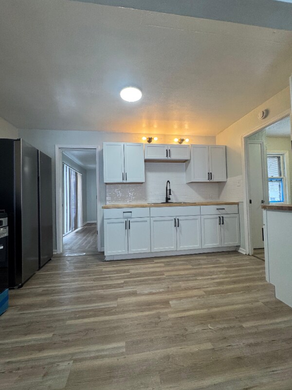 Building Photo - 3830 E 189th St