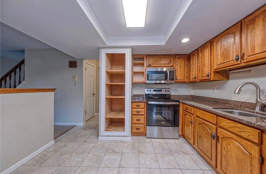 Building Photo - 1342 Quail Run Cir
