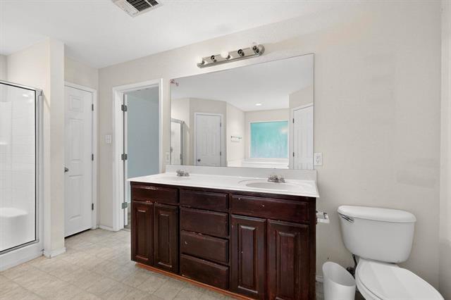 Building Photo - 729 Ridgehill Dr