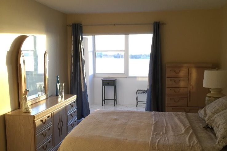 Master Bedroom - 4750 Cove Cir