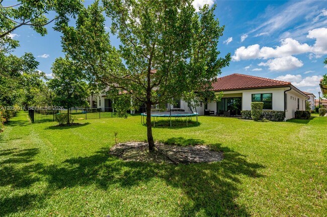 Building Photo - 12835 Bayside Ct