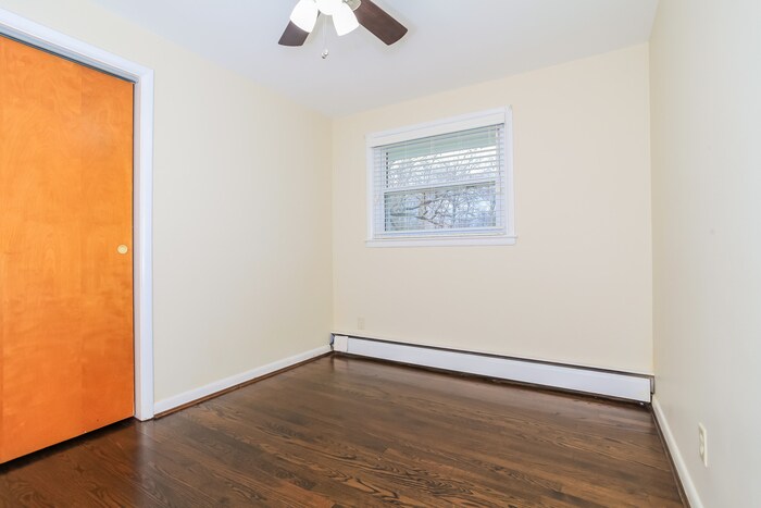 Building Photo - 475 Hermay Dr