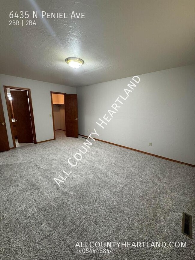 Building Photo - 2 bed 2 bath in North OKC!