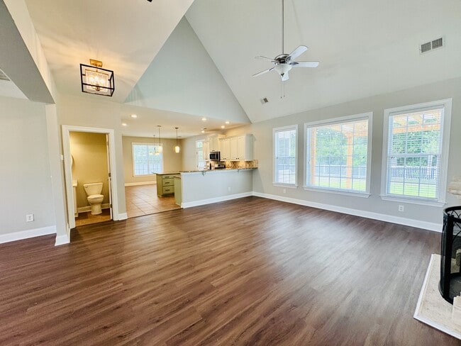 Building Photo - 3571 Brampton Dr