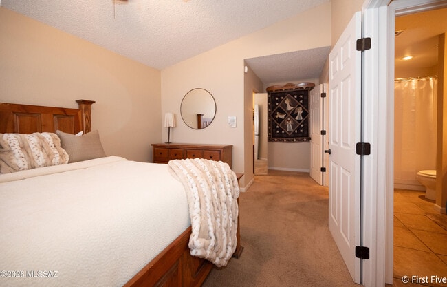 Building Photo - 6470 N Tierra De Las Catalinas