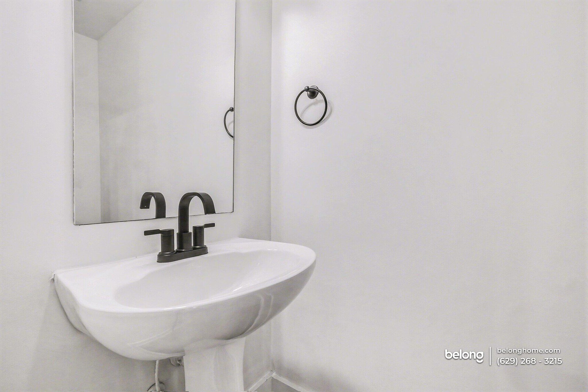 Building Photo - 3704 Lausanne Dr