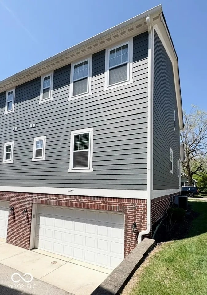 Building Photo - 6157 Winthrop Ave