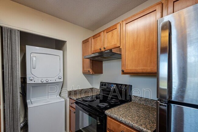 Building Photo - 104 Glenn Bridge Rd