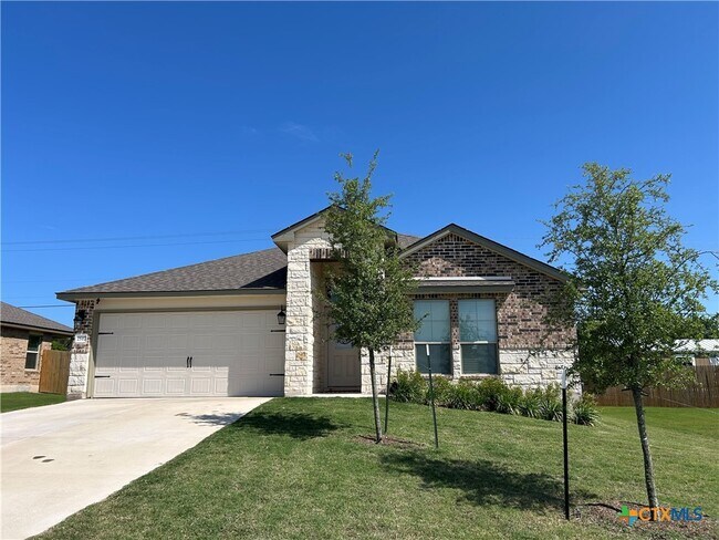 Primary Photo - 2517 Corradino St