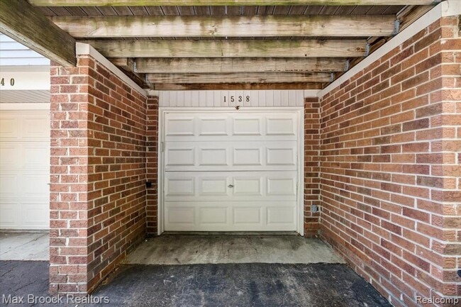 Building Photo - 1538 Maryland Club Dr