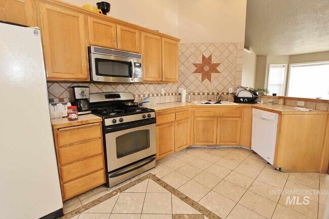 Building Photo - 8776 W Mediterranean Ct