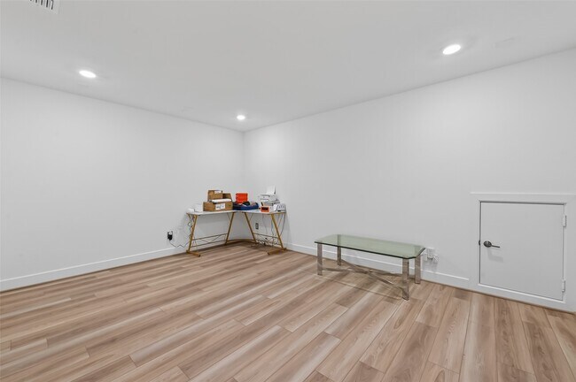 Building Photo - 21642 Laggan Clf Ln