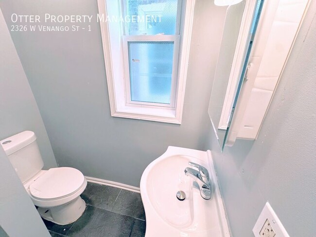 Building Photo - 2326 W Venango St