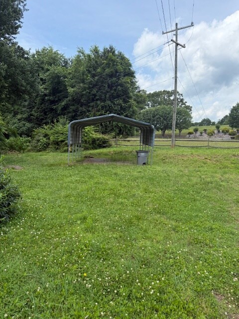 Building Photo - 245 Stanley Dr