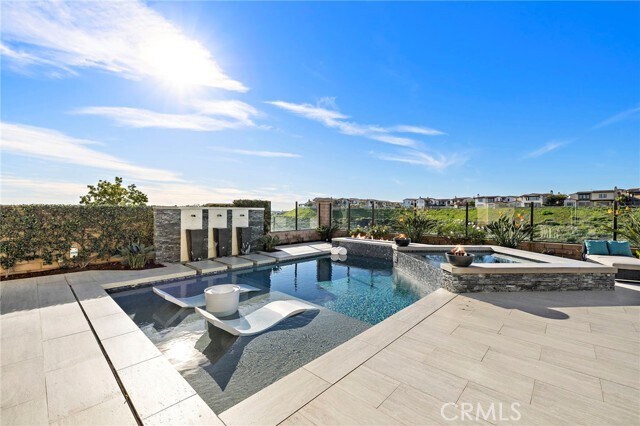 Building Photo - 108 Via Bilbao