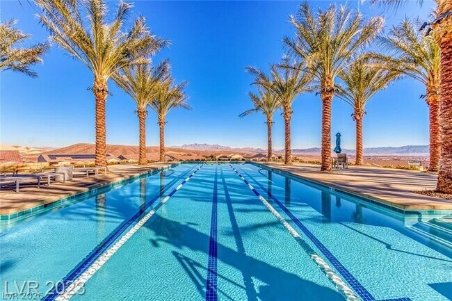 Building Photo - 10 Sun Lily Ln