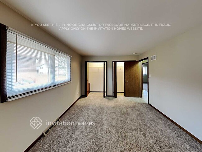 Building Photo - 7526 Cashew Dr