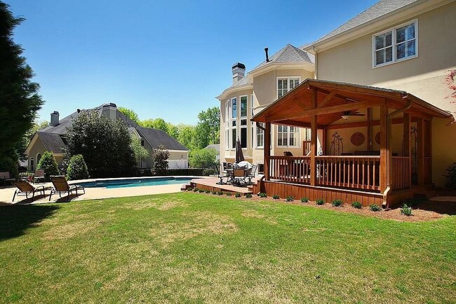 Building Photo - 200 Azalea Cove Ln