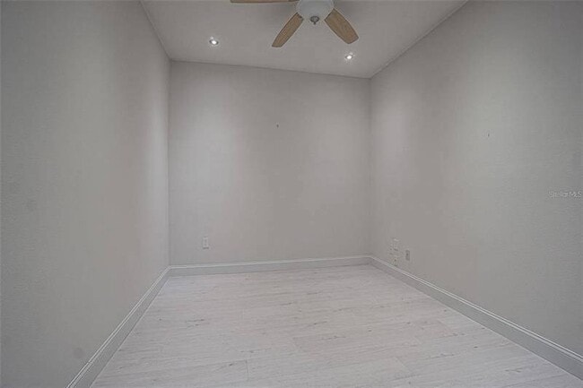 Building Photo - 31912 Turkeyhill Dr