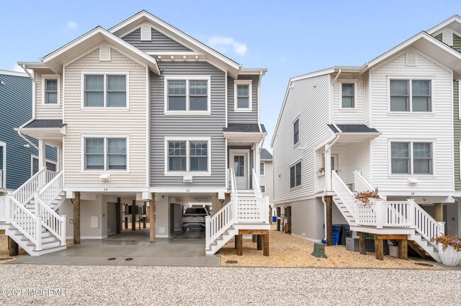 Building Photo - 12 Shell Rd