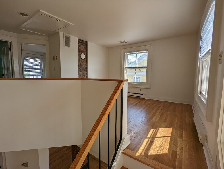 office/open space - 642 Quinnipiac Ave