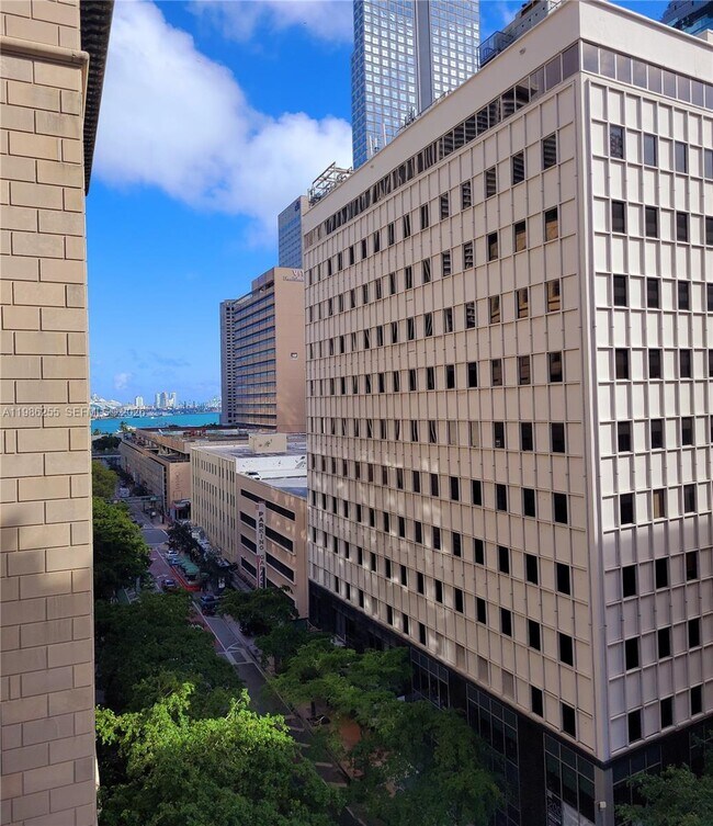 Building Photo - 151 SE 1st St