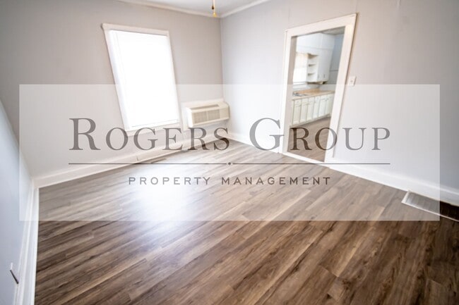 Building Photo - 433 Alexander Ave