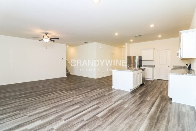 Building Photo - 534 Otway Lp