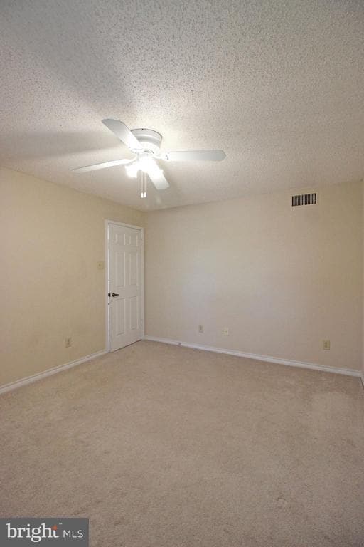 Building Photo - 1543 Lincoln Way