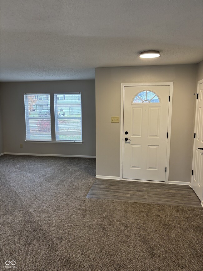 Building Photo - 1380 King Maple Dr