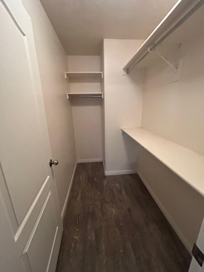 Building Photo - 2695 E 370 N