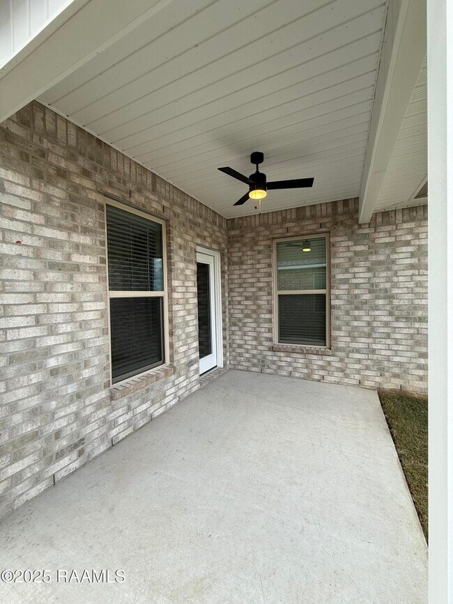 Building Photo - 135 Ridley Ln