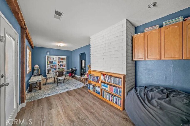 Building Photo - 1644 Cuatro Ln