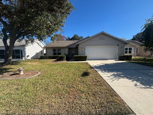 Building Photo - Waterfront Living in The Moorings at Point O' Woods! 3/2 ***Won't Last***