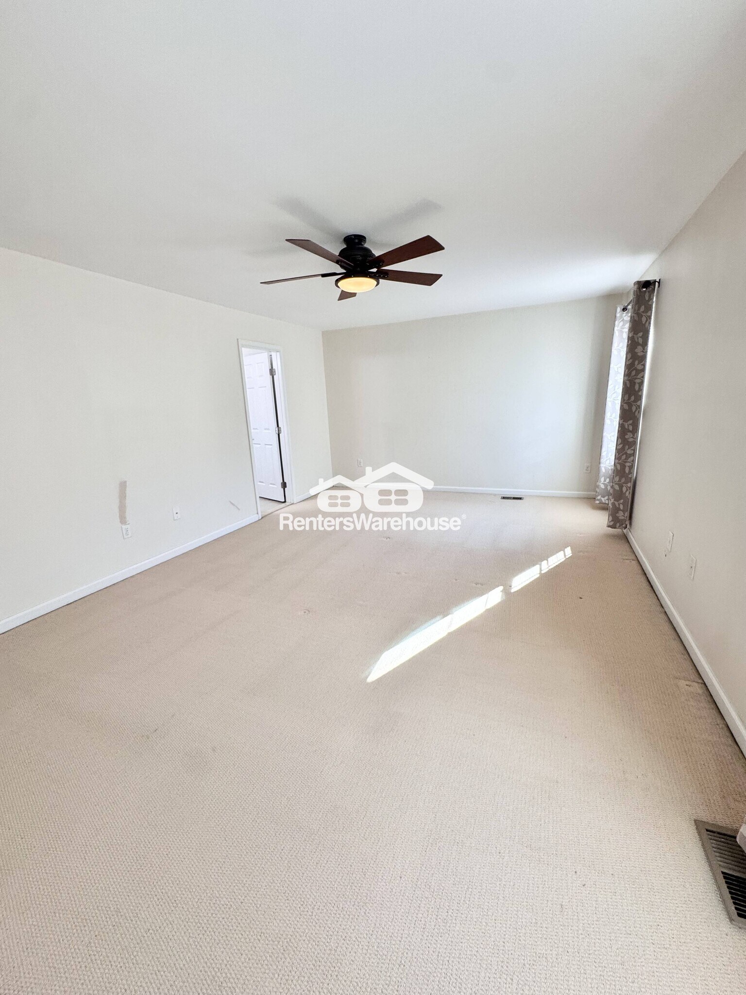 Building Photo - 3238 Ridgeway Pl