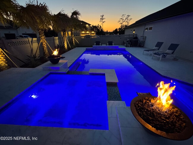 Building Photo - 318 Windwalker Dr