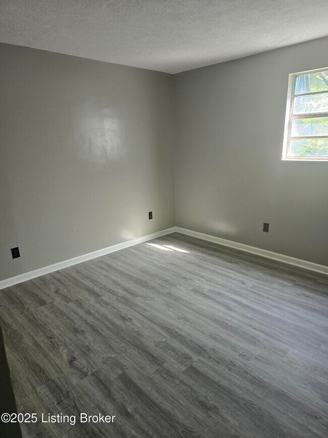 Building Photo - 3421 Shanks Ln