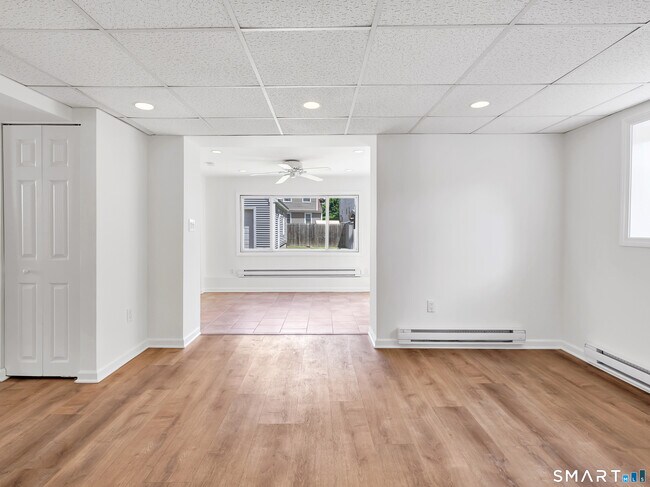 Building Photo - 41 Frisbie St