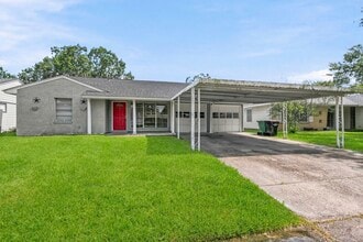 Building Photo - 5413 Vae Dr