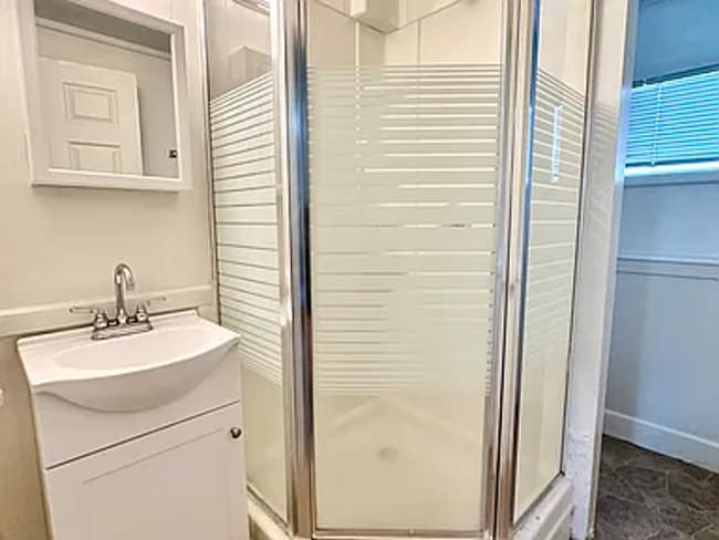 Building Photo - 5617 N 69th St