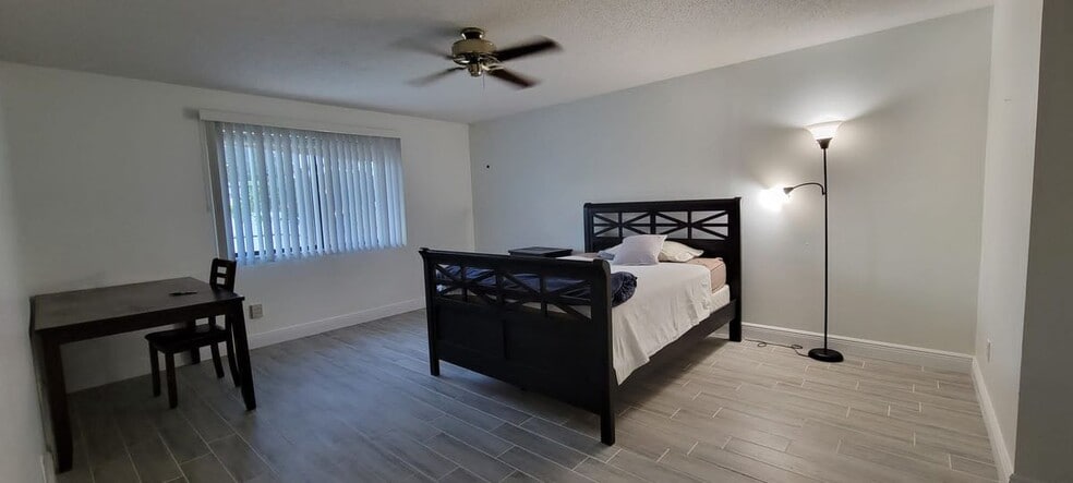 Building Photo - 580 Carrigan Ave