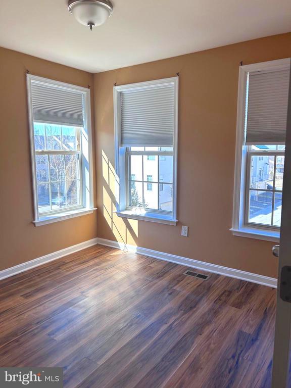 Building Photo - 9623 Smithview Pl