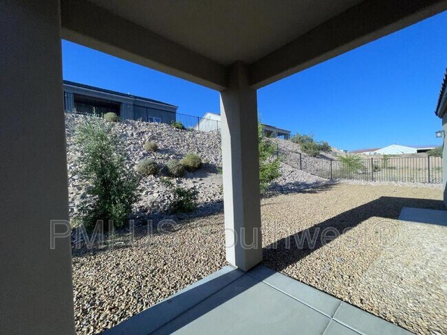 Building Photo - 2259 E Robby